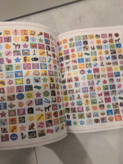 LEGO Friends Ultimate Sticker Collection