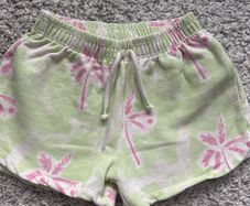 Zara shorts (10y/140)