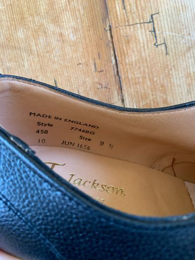 mens shoes new size 9.5 leather