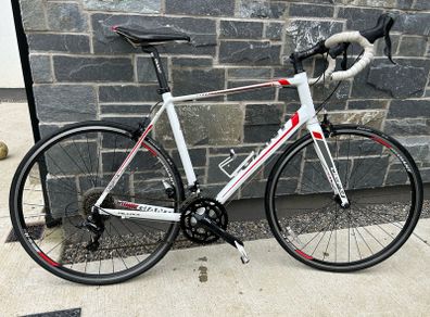 Giant Defy Bicycle