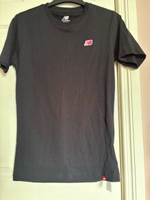 new balance tshirt
