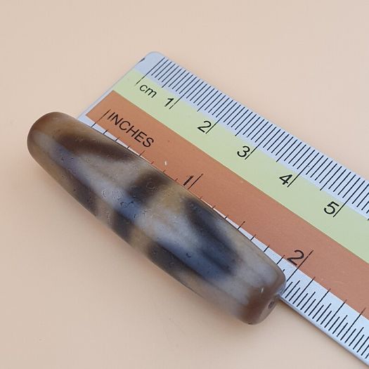 Vintage Himalayan Tibetan Zigzag Pattern Agate Bead Amulet