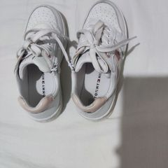 Tommy Hilfiger Girls white trainers