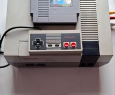 NES Console (Nintendo Entertainment System)