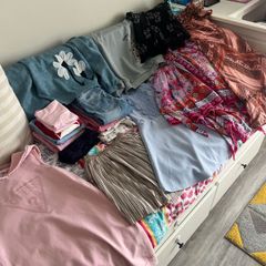 Bundle of girls clothes age 9-10