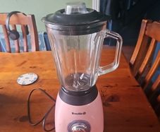Ice crusher/ mixer