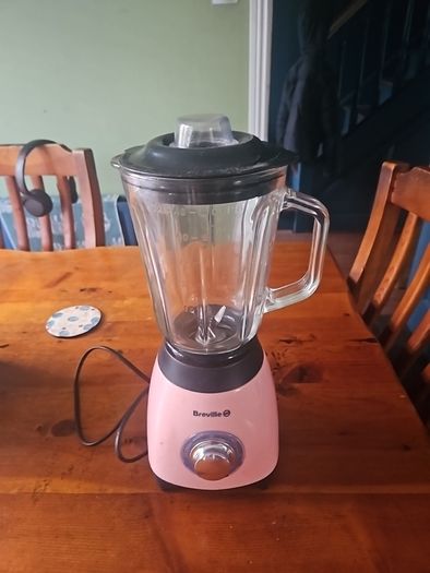 Ice crusher/ mixer