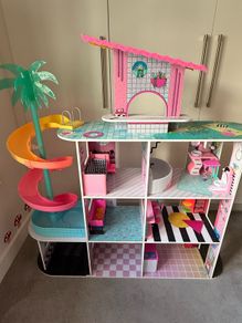 Doll house
