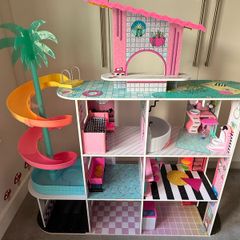 Doll house