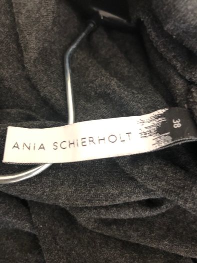 Ania Schierholt Polo neck