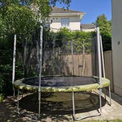 Trampoline