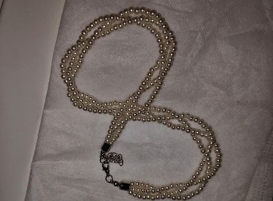 Twisted 3-Strand Faux Pearl Choker Necklace with Extender Chain