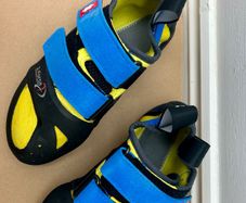 Climbing Shoes - Like New (Only Used Once)