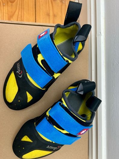 Climbing Shoes - Like New (Only Used Once)