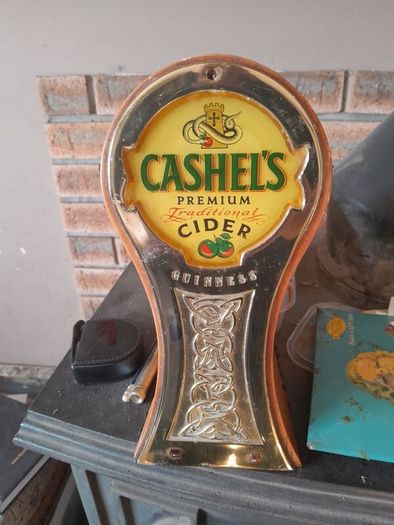 vintage  cashels cider font