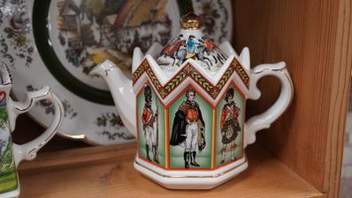 Sadler_Battle of Waterloo_Duke of Wellington Teapot