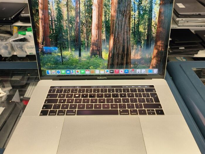 Apple MacBook Pro 15" 2018 A1990 , Intel i7, 32GB RAM, 500GB, macOS Sequoia, Battery Cycle: 658