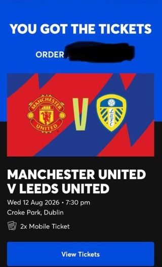 Manchester United v Leeds