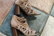 Ladies Shoes