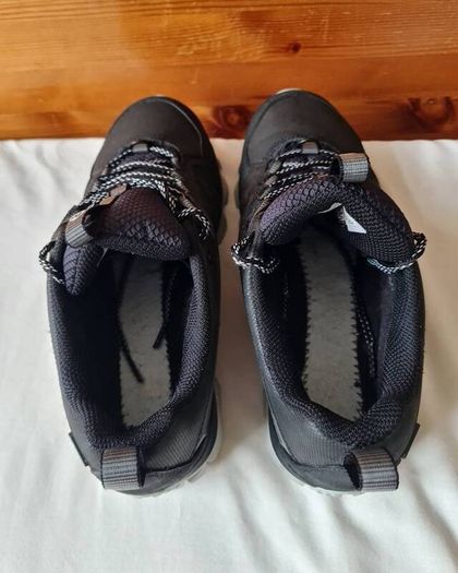 merrell thermo freeze waterproof walking/hiking shoes Size 6.5 eu 40 black In excellent condition