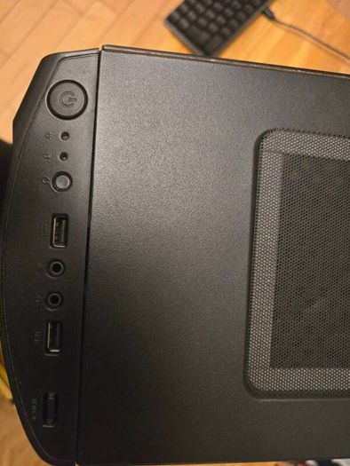 Budget Gaming & Office PC - AMD Ryzen 5 3400G / 16GB RAM / 256GB Crucial SSD / 650W PSU