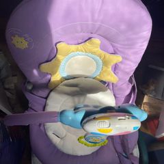 Chicco bay bouncer/seat