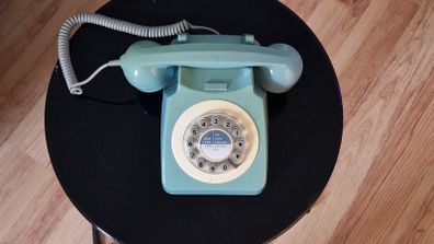 Vintage Retro Style Push Button Telephone