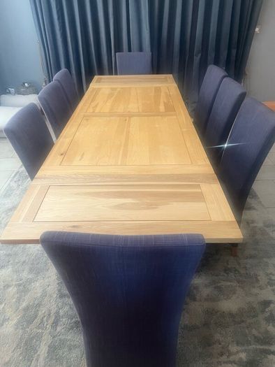 Extendable Oak Dining Table