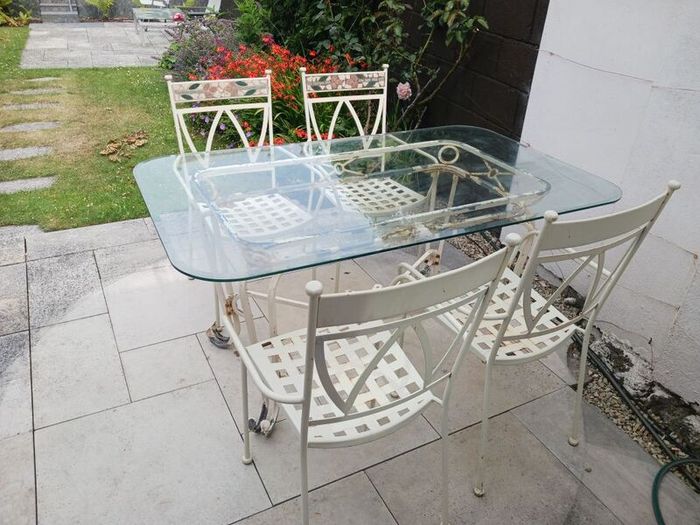 Garden table, 4 chairs, cast iron