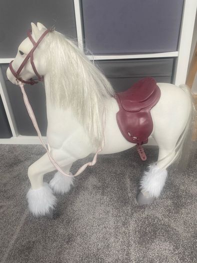 toy horse