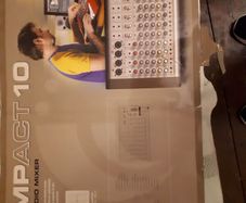 soundcraft compact 10