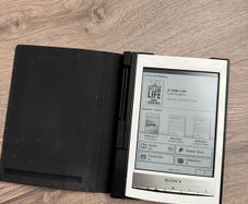 Sony T1
