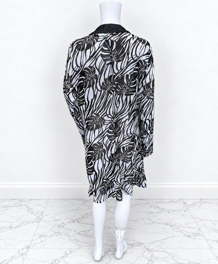 Pre Owned Primark Monochrome Tropical Leaf Print Beach Cover-Up