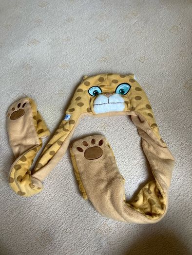 Leopard hat