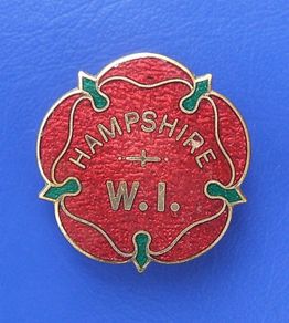 HAMPSHIRE WOMENS INSTITUTE (maker: Fattorini of Birmingham) - membership enamel badge (c.1980's)