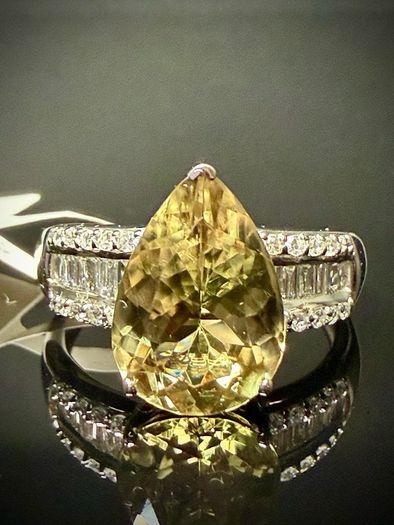 Diamond 950 Platinum AAA Turkizite & Diamond Statement Ring