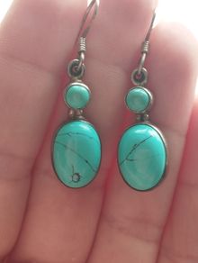 Vintage Earrings made of 925 silver with natural turquoise.