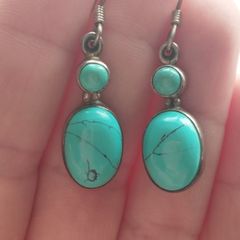 Vintage Earrings made of 925 silver with natural turquoise.