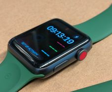 APPLE Watch Series 3 GPS LTE (Cellular) A1891- 42MM Black Aluminum Case with Green Band