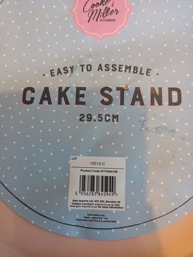 cake stand