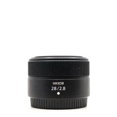 Nikon Z 28mm 2.8 wide angle lens
