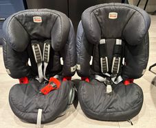 2 x Britax Car Seats
