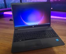 HP 250 G8 Laptop