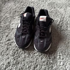 ladies nike trainers