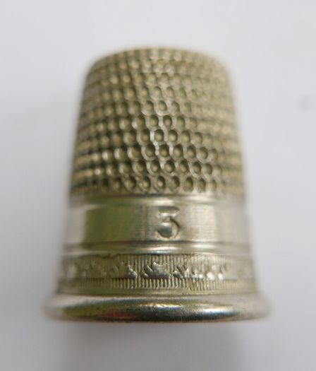 Antique ENGLAND Thimble