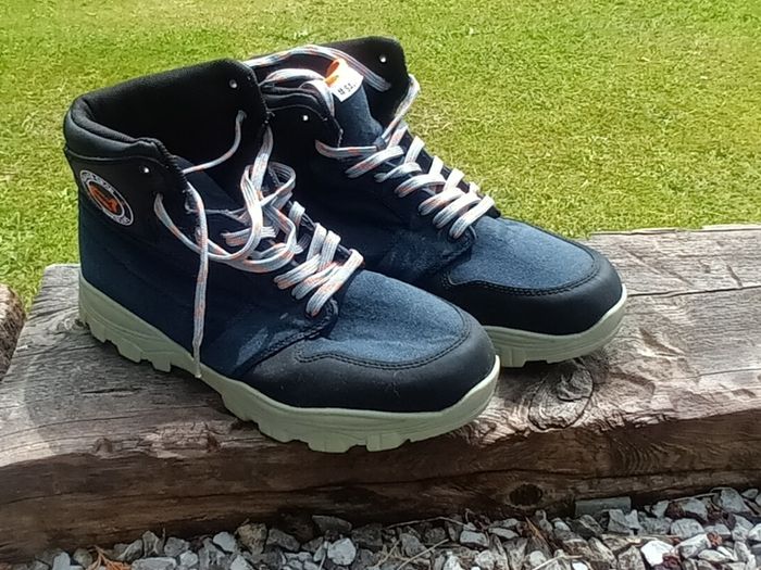 Savage Sneaker Wading Sneakers