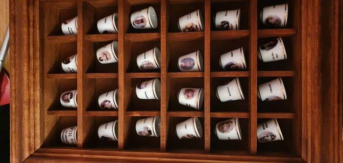 Mayfair Edition Thimble Collection wt Display Stand