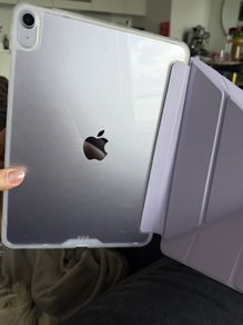 iPad Air 11-inch (M3) purple