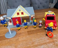 Fireman Sam Toy Bundle Fire Station, Venus Truck & 8 Figures