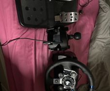 Logitech G923 steering wheel and pedals